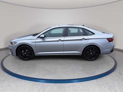 New 2026 Volkswagen Jetta SE image 8