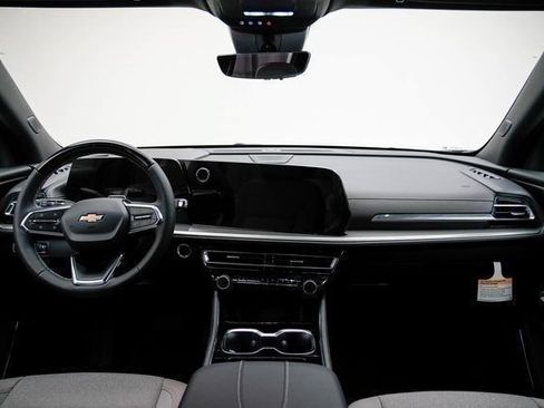 New 2026 Chevrolet Traverse LT w/ Enhanced Driving Package FWD image 27