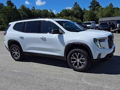 New 2026 GMC Acadia AT4 w/ LPO, Floor Liner Package image 38