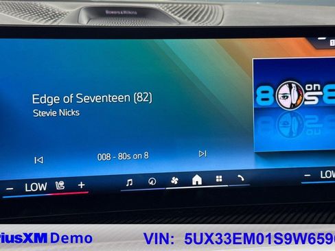 Used 2025 BMW X7 M60i image 38