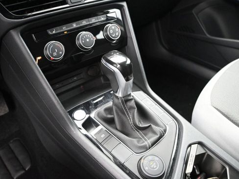 Used 2024 Volkswagen Taos S image 5