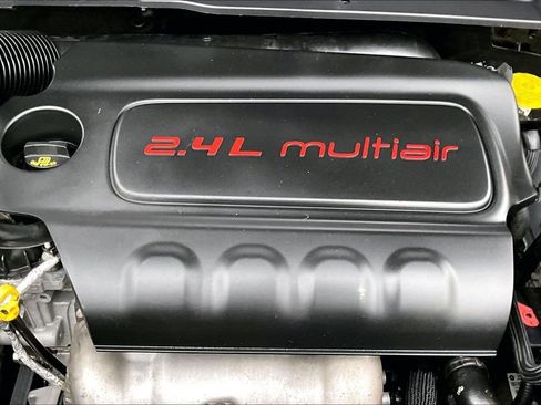 Used 2019 Jeep Compass Limited FWD image 31