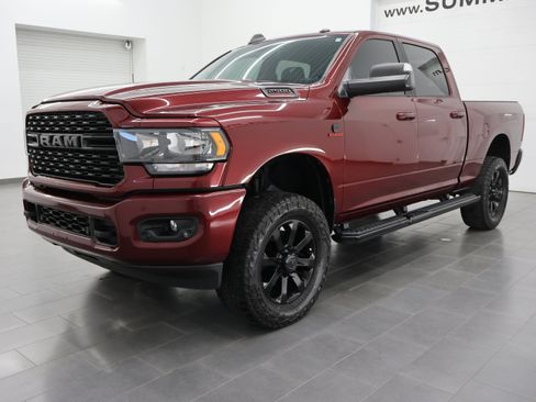 Used 2022 RAM 2500 Big Horn w/ Night Edition AWD/4WD image 7