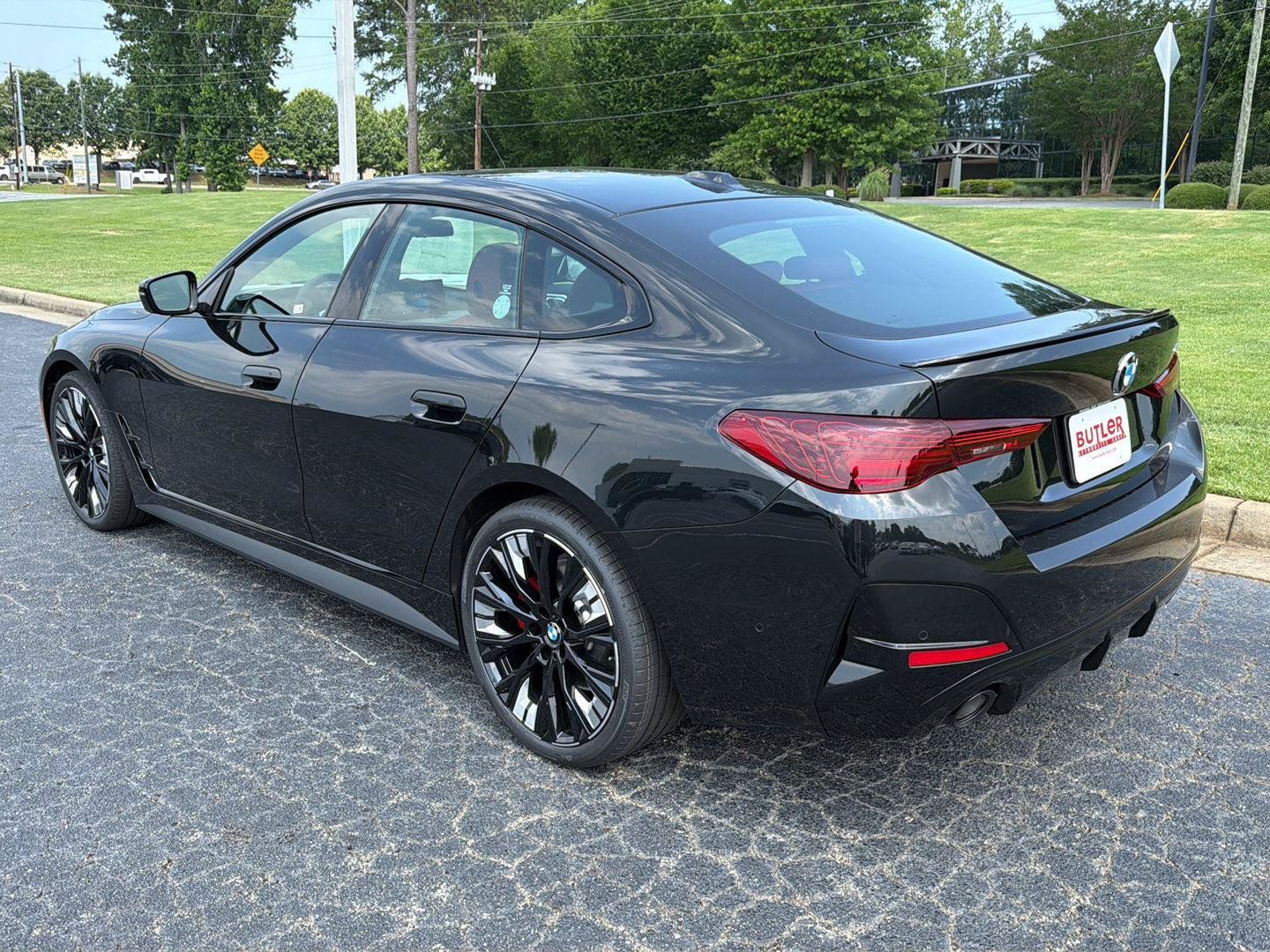 New 2026 BMW 430i w/ M Sport Package RWD image 4