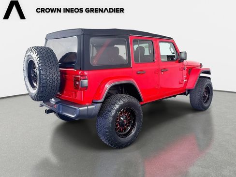 Used 2020 Jeep Wrangler Unlimited Sahara AWD/4WD image 5