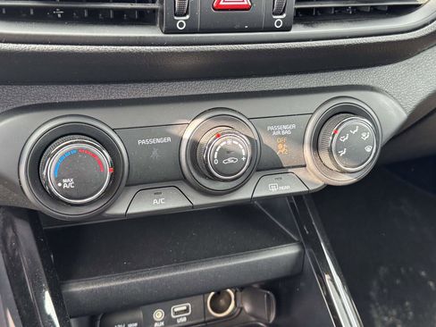 Used 2020 Kia Forte GT-Line image 25