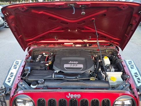 Used 2013 Jeep Wrangler Sport w/ Connectivity Group AWD/4WD image 48
