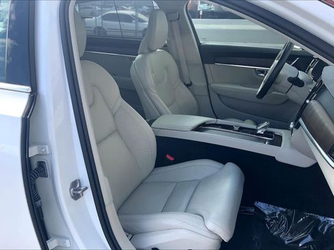 Used 2022 Volvo S90 B6 Inscription w/ Advanced Package image 14