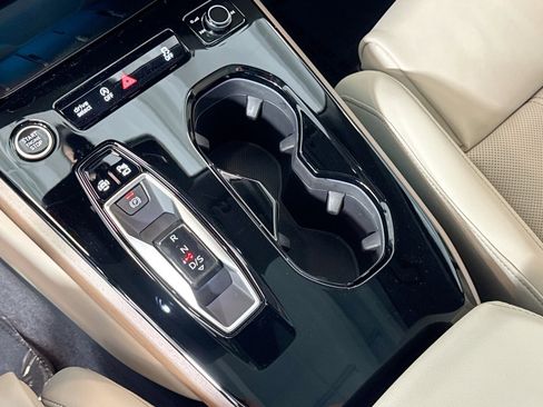 Used 2025 Audi A5 2.0T Prestige w/ 19" Wheel Package image 15