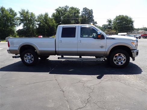 Used 2012 Ford F350 Lariat w/ Chrome Pkg image 8