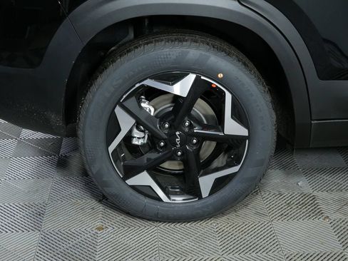 New 2026 Kia Seltos S AWD/4WD image 10