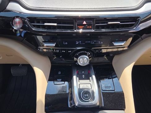 Certified 2024 Acura MDX SH-AWD w/ Technology Package image 21