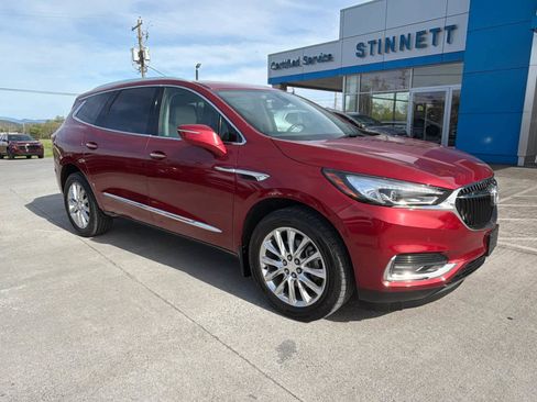 Used 2019 Buick Enclave Premium AWD/4WD image 4
