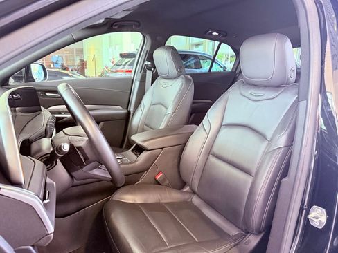 Used 2025 Cadillac XT4 Premium Luxury FWD image 25
