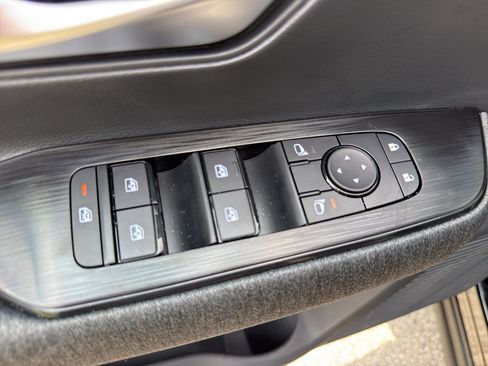New 2026 Nissan Kicks SV w/ SV Premium Package AWD/4WD image 12