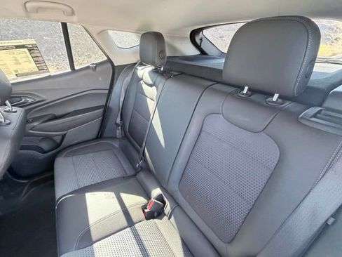 Used 2025 Chevrolet Trax LT w/ Driver Confidence Package FWD image 23