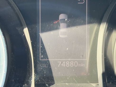 Used 2020 Toyota Camry SE FWD image 12