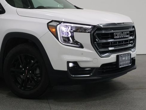 Used 2024 GMC Terrain AT4 w/ Infotainment Package II AWD/4WD image 3