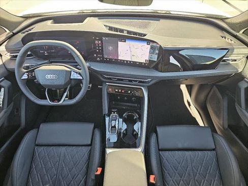 New 2025 Audi SQ5 Premium Plus image 4