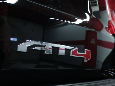 Used 2023 GMC Yukon XL AT4 w/ AT4 Premium Plus Package image 31