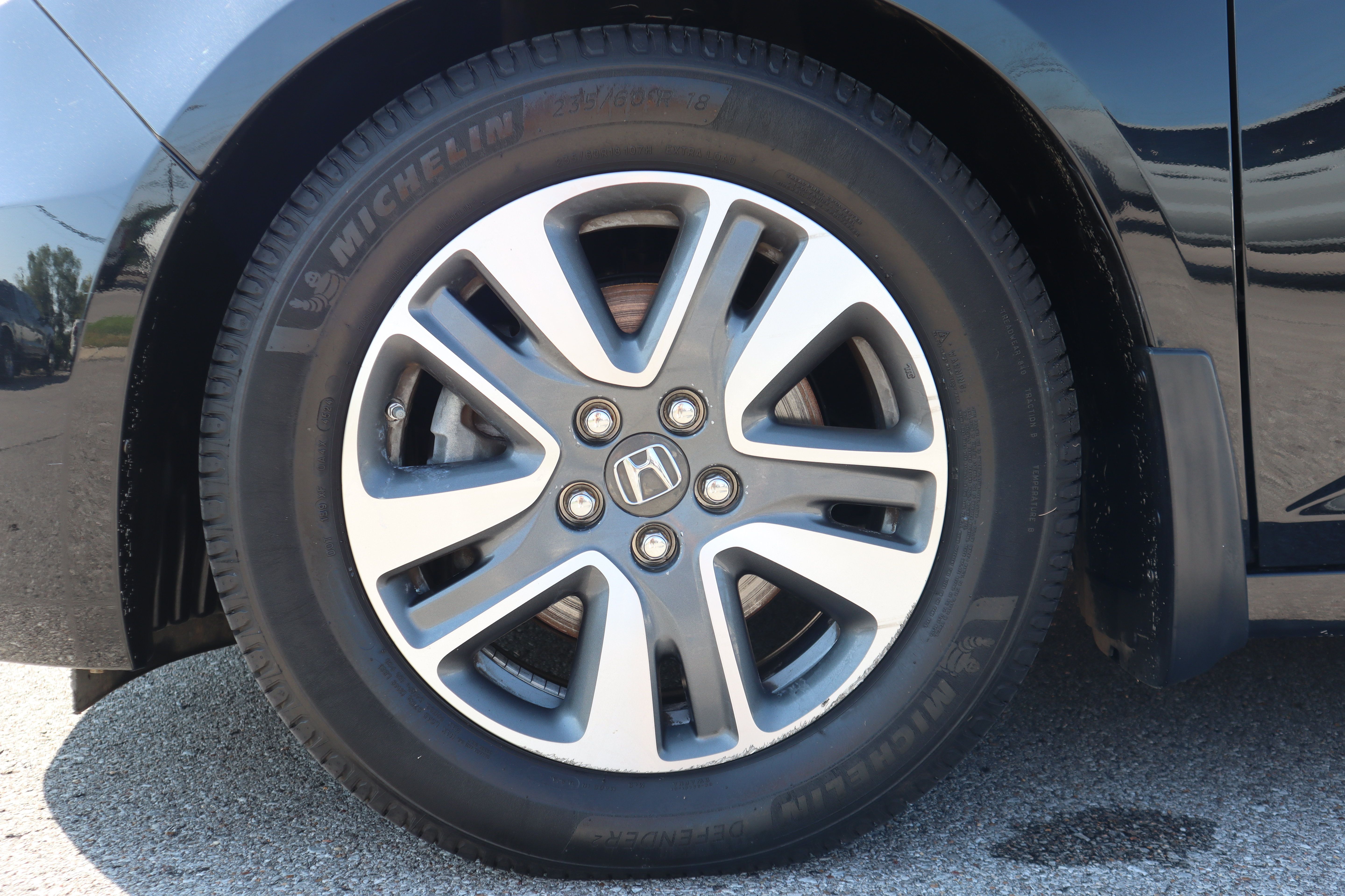 Used 2017 Honda Odyssey Touring Elite image 11