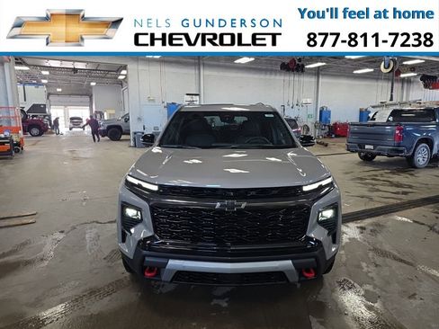 New 2026 Chevrolet Traverse Z71 w/ Enhanced Driving Package AWD/4WD image 2