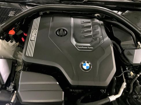 Used 2022 BMW 330i xDrive Sedan w/ Premium Package AWD/4WD image 33