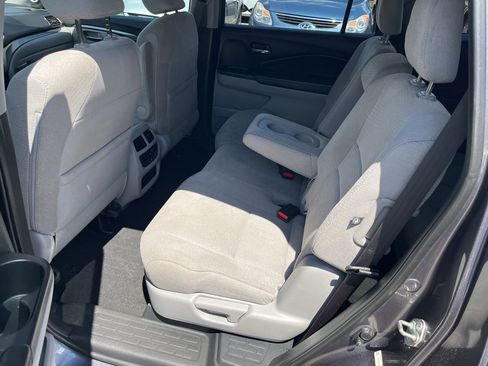 Used 2016 Honda Pilot EX image 11