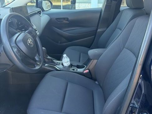 Used 2023 Toyota Corolla LE image 4