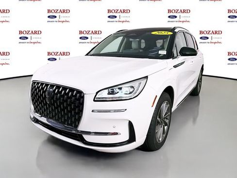Certified 2025 Lincoln Corsair Grand Touring w/ Equipment Group 301A AWD/4WD image 4