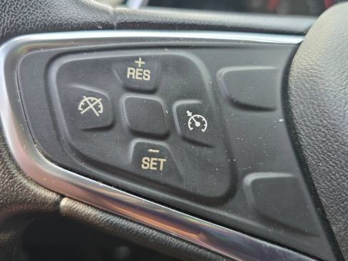 Used 2018 Chevrolet Malibu LT FWD image 20