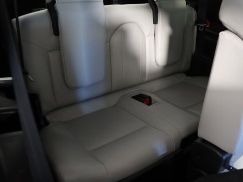 Used 2024 Mitsubishi Outlander SEL image 20