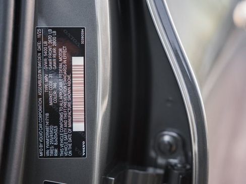 New 2026 Volvo XC60 B5 Ultra w/ Protection Package Premier image 41