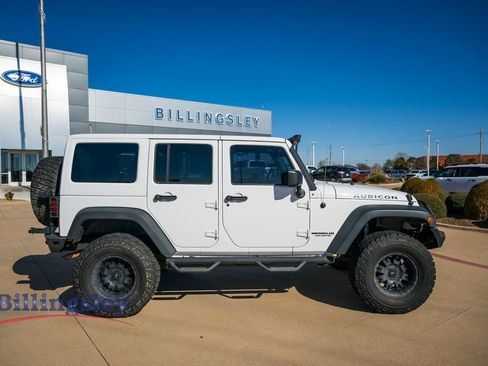 Used 2013 Jeep Wrangler Unlimited Rubicon w/ Connectivity Group image 8