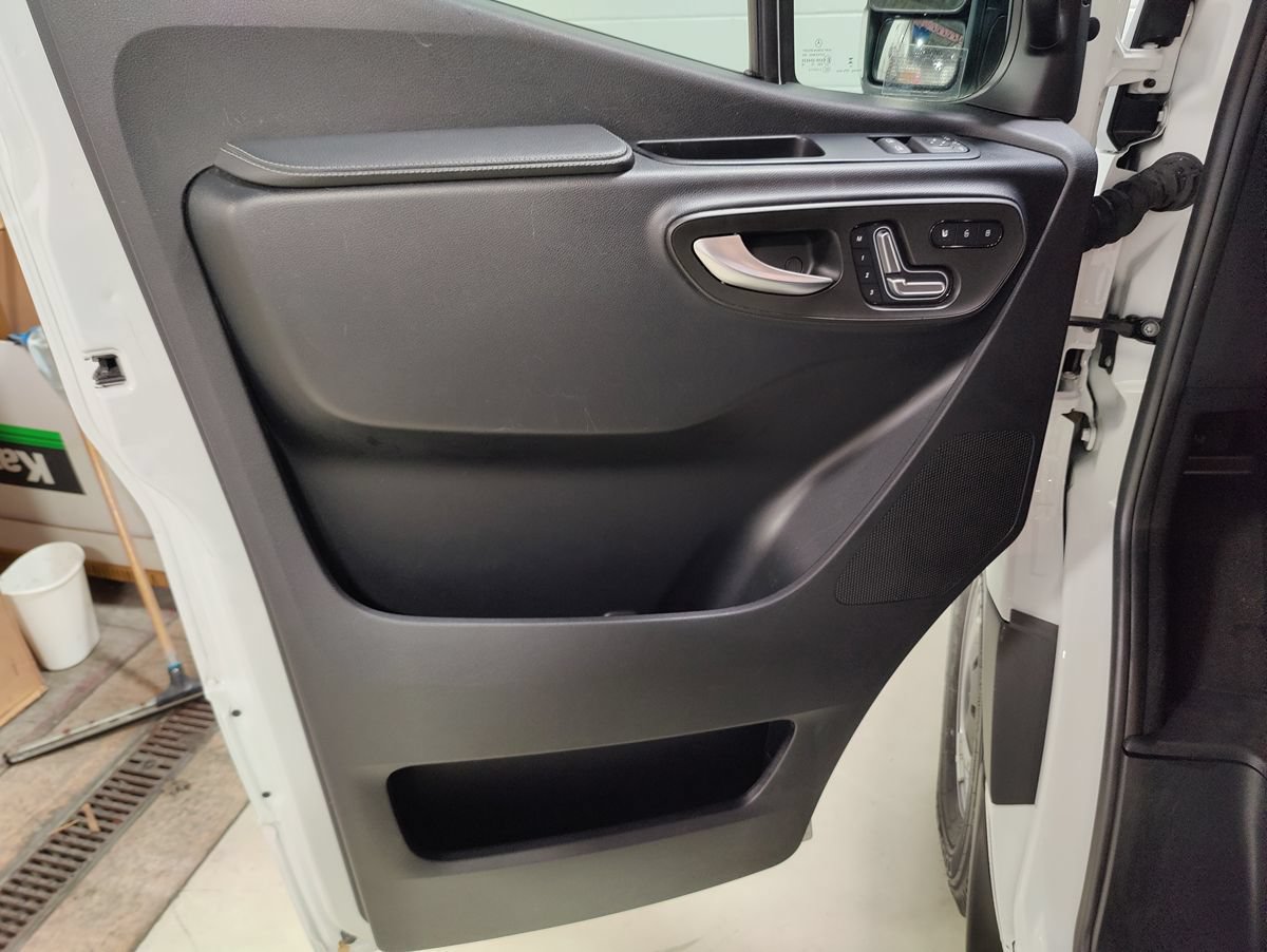 Used 2023 Mercedes-Benz Sprinter 2500 image 22