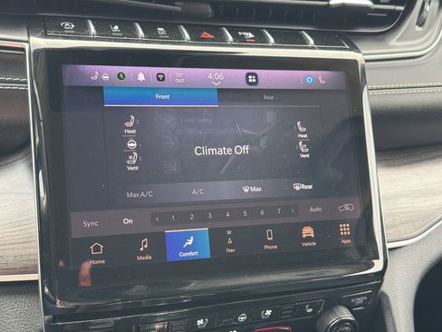 Used 2021 Jeep Grand Cherokee L Limited w/ Luxury Tech Group II image 25