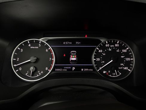 Used 2025 Nissan Rogue SV FWD image 37