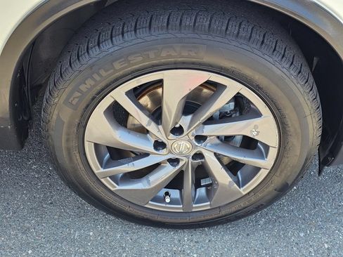 Used 2016 Nissan Rogue FWD image 10