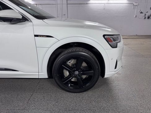 Used 2019 Audi e-tron Premium Plus w/ Cold Weather Package AWD/4WD image 6