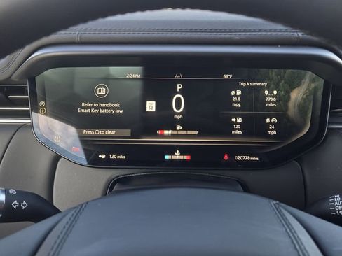 Used 2025 Land Rover Range Rover Sport SE image 17