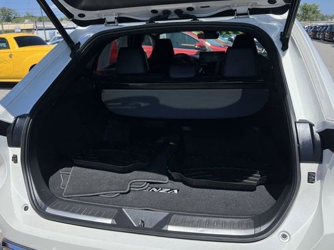 Used 2021 Toyota Venza XLE image 20