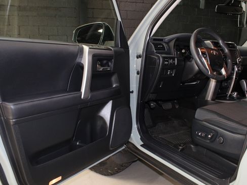 Used 2022 Toyota 4Runner Trail Special Edition AWD/4WD image 31