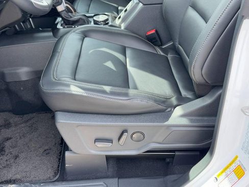 New 2026 Ford Bronco Badlands image 15