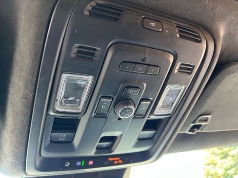 Used 2022 Cadillac Escalade ESV Sport Platinum RWD image 65