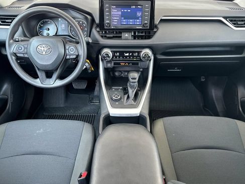 Used 2022 Toyota RAV4 LE AWD/4WD image 13