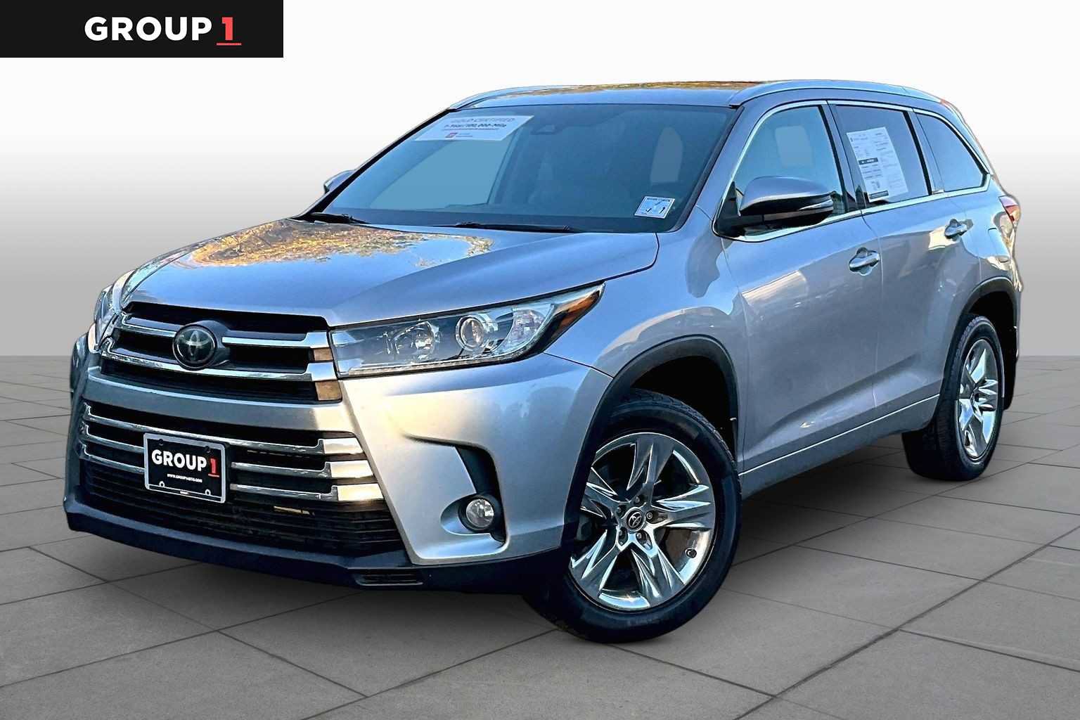 Certified 2018 Toyota Highlander Limited AWD/4WD image 1