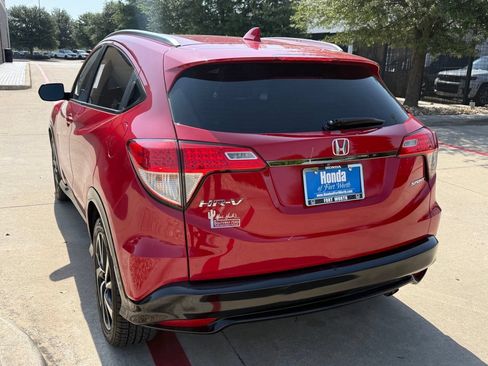 Used 2019 Honda HR-V Sport image 3