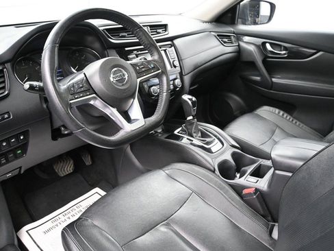 Used 2019 Nissan Rogue SL w/ Premium Package AWD/4WD image 2