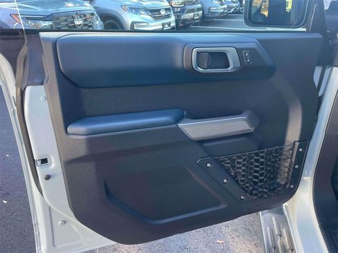 Used 2022 Ford Bronco Outer Banks image 14