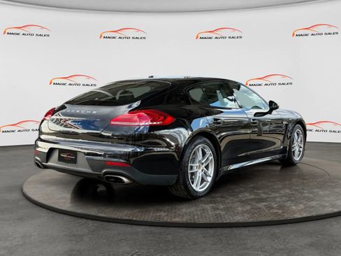 Used 2016 Porsche Panamera image 8